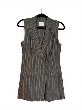 NWOT ✨ Bershka Gray Pinstripe Sleeveless Blazer Vest